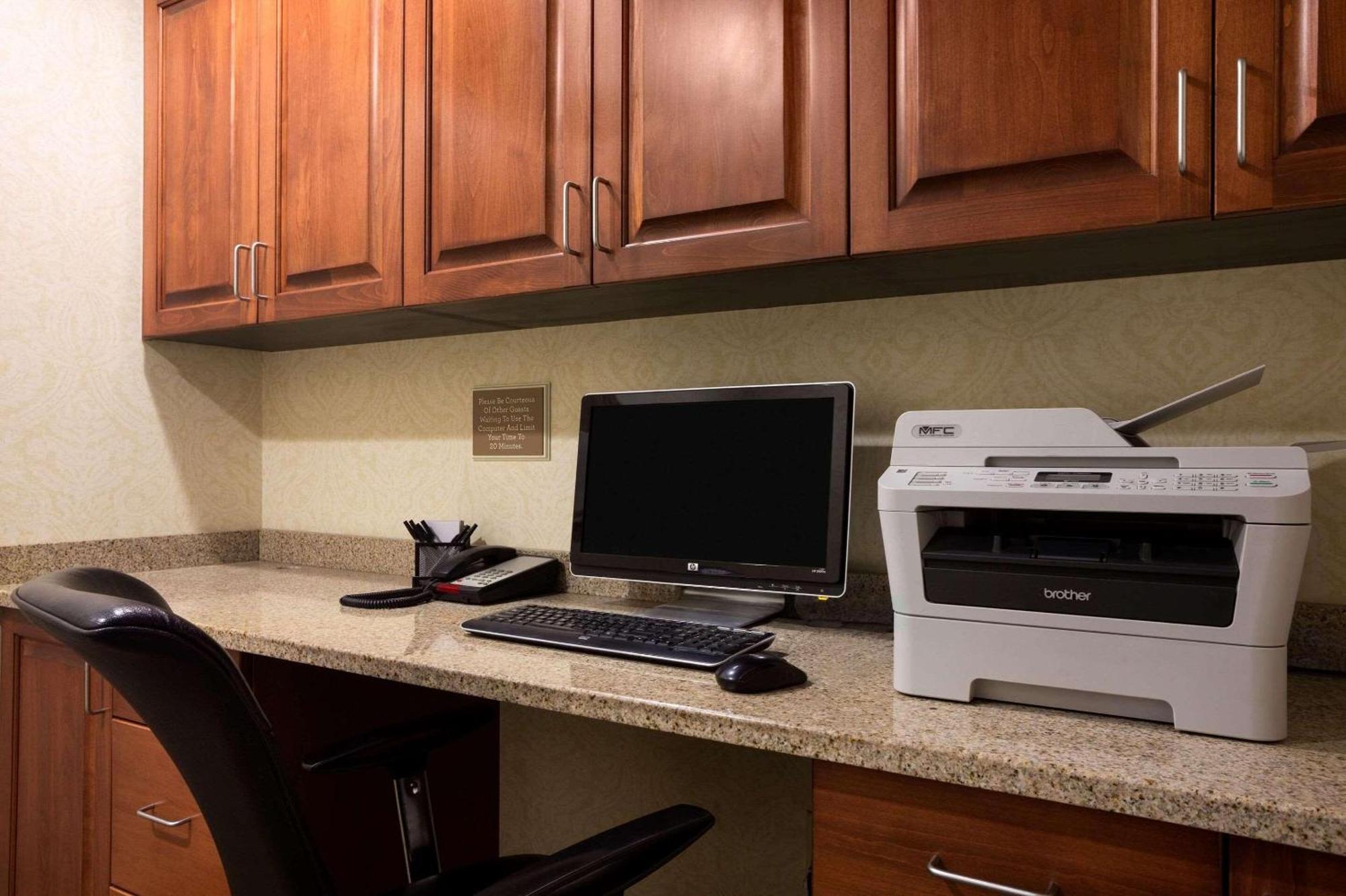 Country Inn & Suites By Radisson, Washington At Meadowlands, Pa Kültér fotó